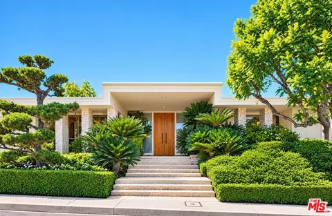3031 Elvido Dr, Los Angeles, CA 90049