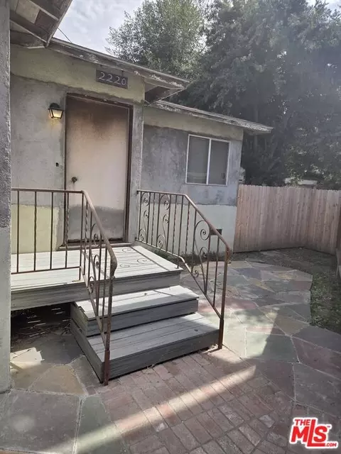 2220 S Bundy Dr, Los Angeles, CA 90064
