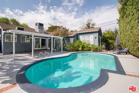 6218 Balcom Ave, Encino, CA 91316