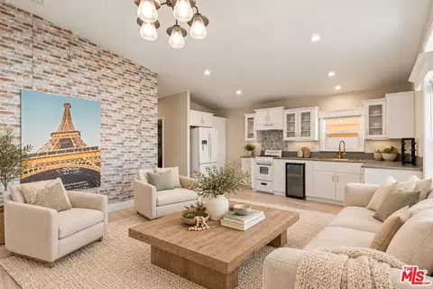 8250 Lankershim Blvd #112, North Hollywood, CA 91605