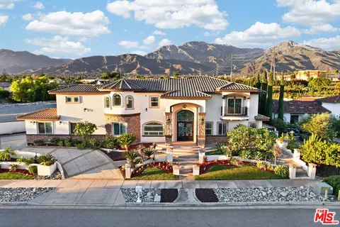 View/Area - 485 E 18th St, Upland, CA 91784 photo 1 of 1