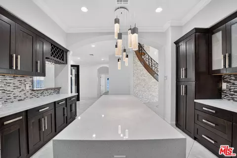 Entry Way - 485 E 18th St, Upland, CA 91784 photo 6 of 11