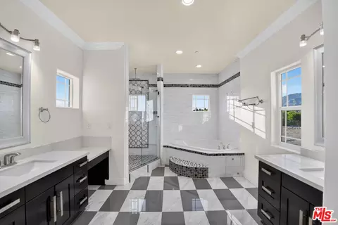 Bath - 485 E 18th St, Upland, CA 91784 photo 3 of 7