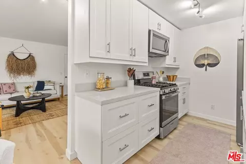 3325 Bagley Ave #105, Los Angeles, CA 90034