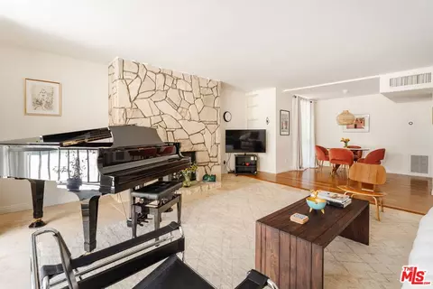 Living - 601 E Del Mar Blvd #204, Pasadena, CA 91101 photo 5 of 5