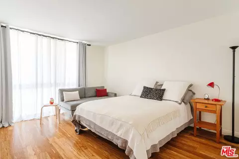 Bedroom - 601 E Del Mar Blvd #204, Pasadena, CA 91101 photo 5 of 7