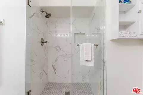 Bath - 601 E Del Mar Blvd #204, Pasadena, CA 91101 photo 4 of 8