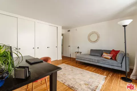Bedroom - 601 E Del Mar Blvd #204, Pasadena, CA 91101 photo 7 of 7