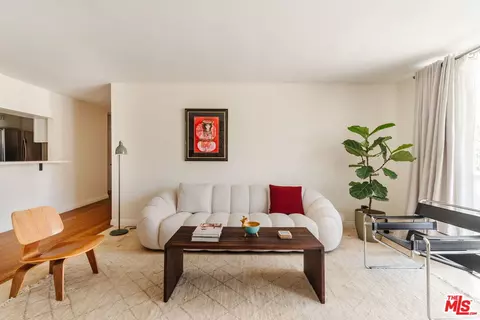 Living - 601 E Del Mar Blvd #204, Pasadena, CA 91101 photo 4 of 5