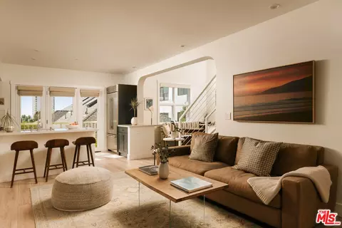 2817 3rd St #3, Santa Monica, CA 90405