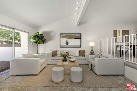 17107 Palisades Cir, Pacific Palisades, CA 90272
