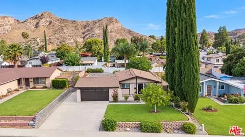 14921 Daffodil Ave, Canyon Country, CA 91387