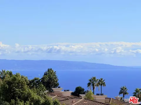 1626 Chastain Pkwy, Pacific Palisades, CA 90272