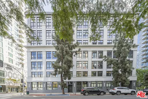 330 W 11th St #C03, Los Angeles, CA 90015