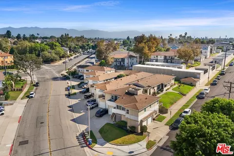 8400 Crenshaw Dr, Inglewood, CA 90305