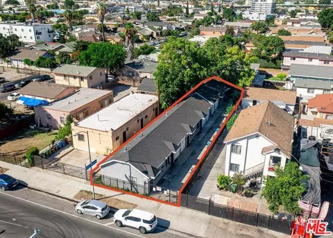 8441 S Main St, Los Angeles, CA 90003