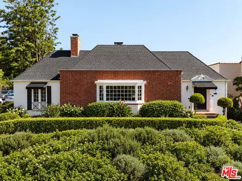 2250 N Catalina St, Los Angeles, CA 90027