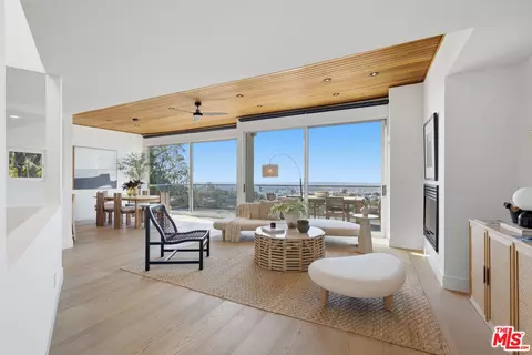 2759 Creston Dr, Los Angeles, CA 90068