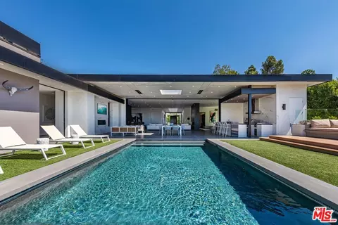 2002 Loma Vista Dr, Beverly Hills, CA 90210