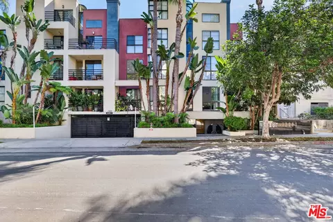 12000 Goshen Ave #103, Los Angeles, CA 90049