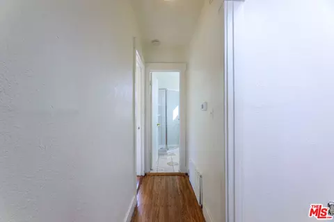 Entry Way - 1191 Sunset Ave, Pasadena, CA 91103 photo 1 of 1