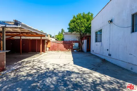 Exterior - 1191 Sunset Ave, Pasadena, CA 91103 photo 4 of 6