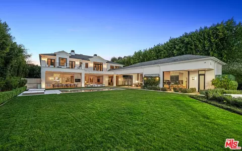 807 Cinthia St, Beverly Hills, CA 90210