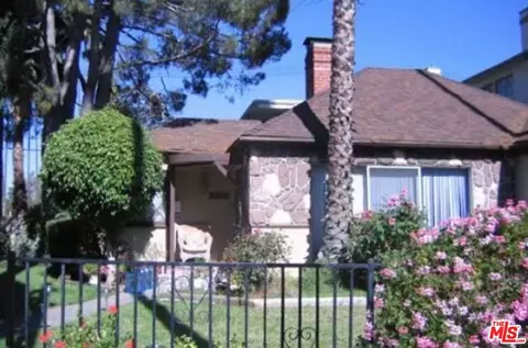 13223 Moorpark St, Sherman Oaks, CA 91423