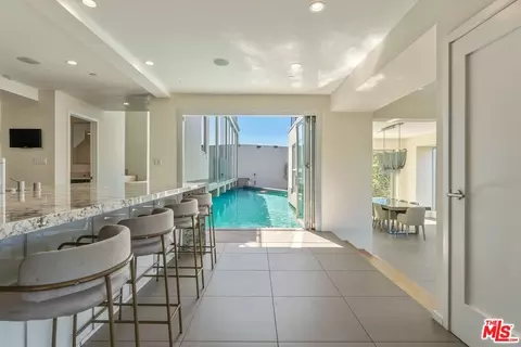9716 Oak Pass Rd, Beverly Hills, CA 90210