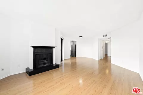 1554 E Wilson Ave, Glendale, CA 91206 photo 6