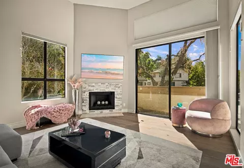 26017 Alizia Canyon Dr #A, Calabasas, CA 91302
