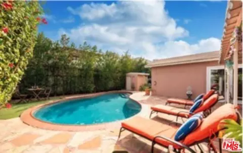 6020 Wilkinson Ave, North Hollywood, CA 91606