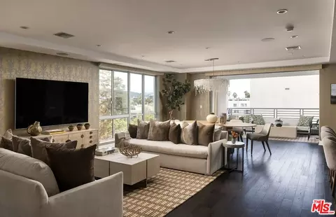 450 N Palm Dr #507, Beverly Hills, CA 90210