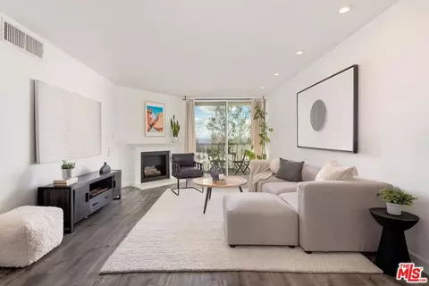 8530 Holloway Dr #422, West Hollywood, CA 90069
