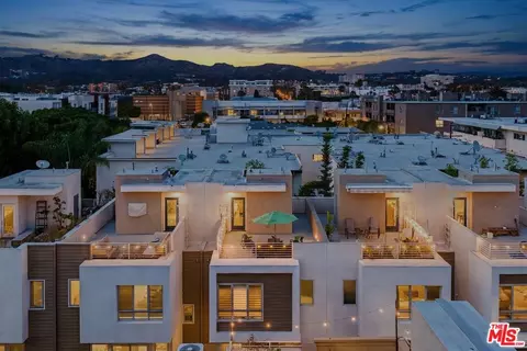 1400 N Fuller Ave #16, Los Angeles, CA 90046