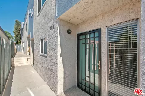 534 E Hazel St #6, Inglewood, CA 90302