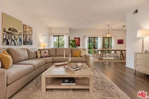 637 Wilcox Ave #1E, Los Angeles, CA 90004