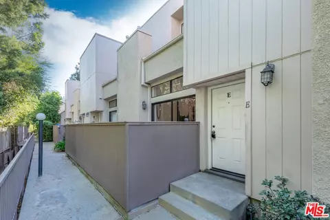 15167 Magnolia Blvd #E, Sherman Oaks, CA 91403