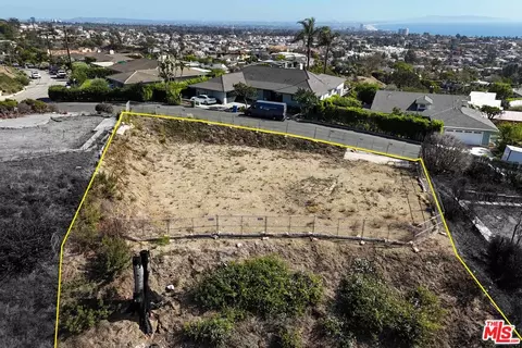 16007 Anoka Dr, Pacific Palisades, CA 90272