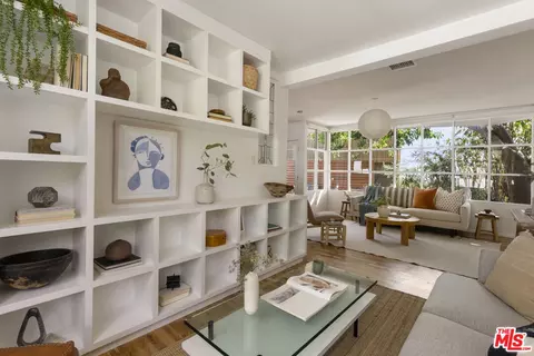 613 Frontenac Ave, Los Angeles, CA 90065