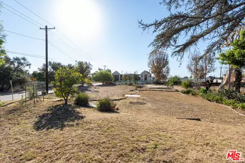 1200 Villa Woods Dr, Pacific Palisades, CA 90272