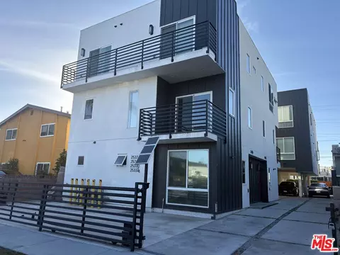 2533 S Spaulding Ave, Los Angeles, CA 90016