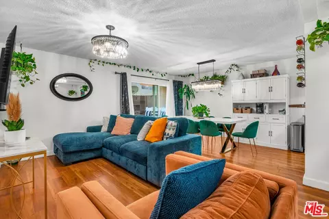 805 Glenway Dr #110, Inglewood, CA 90302