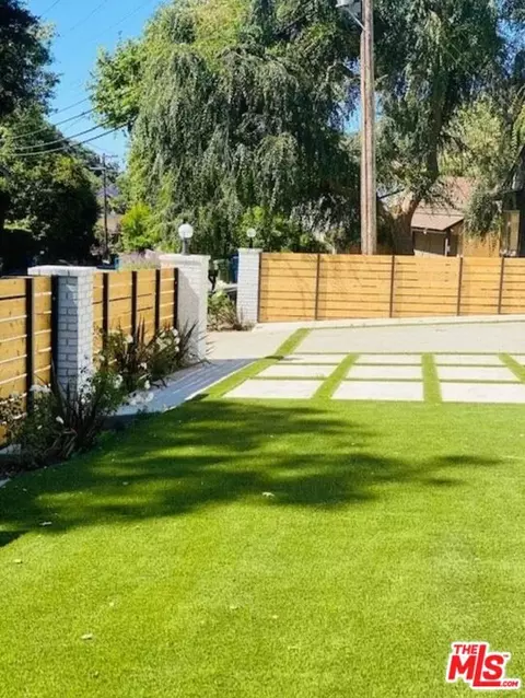 3443 Mandeville Canyon Rd, Los Angeles, CA 90049