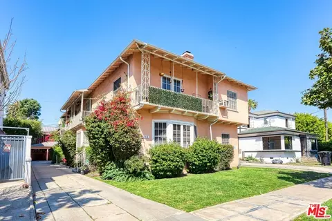 215 S Gale Dr, Beverly Hills, CA 90211