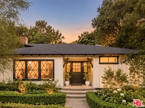3440 Mandeville Canyon Rd, Los Angeles, CA 90049