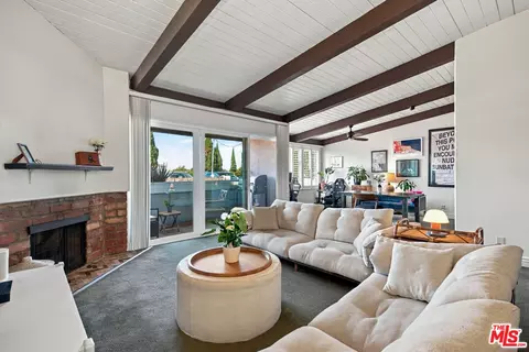 6575 Green Valley Cir #308, Culver City, CA 90230