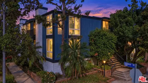 5003 Westpark Dr #203, North Hollywood, CA 91601
