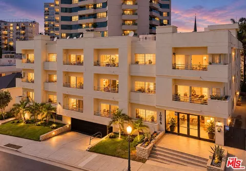 10475 Ashton Ave #105, Los Angeles, CA 90024