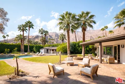 467 W Via Lola, Palm Springs, CA 92262